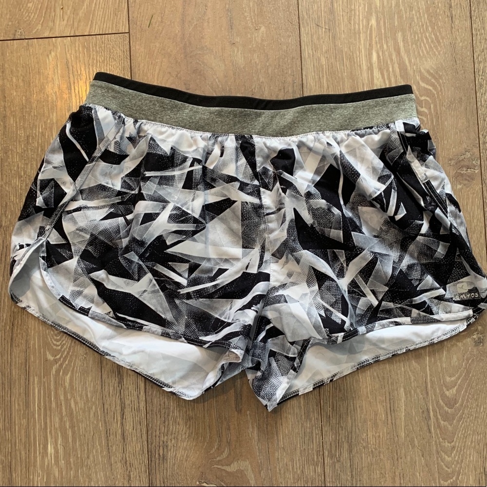 Athletic Shorts Patterned.